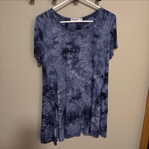 Lock & Love Women’s size XL Navy Blue Tie Dye Tunic Shirt